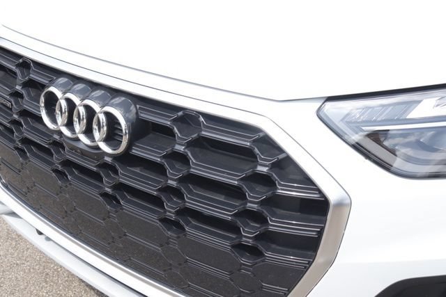Used 2025 Audi Q5 2.0T Premium Plus AWD/4WD image 11