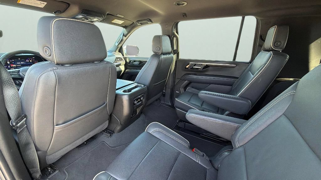 Certified 2025 Chevrolet Suburban Premier AWD/4WD image 27