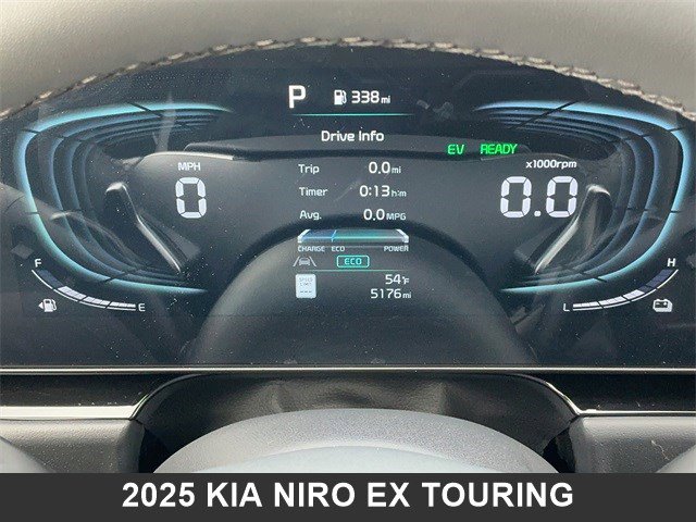 Used 2025 Kia Niro EX Touring image 25