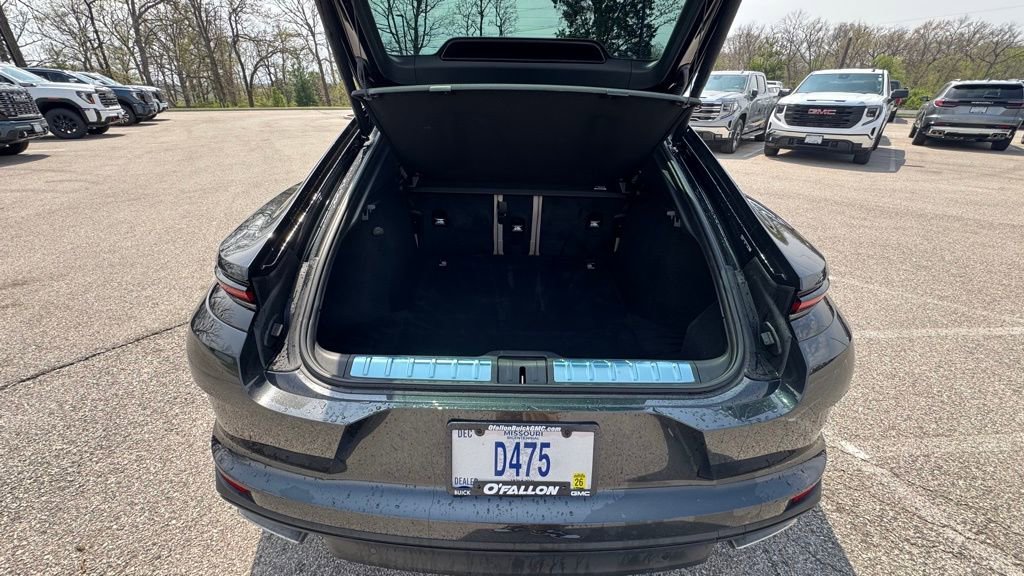 Used 2025 Porsche Panamera 4 image 9