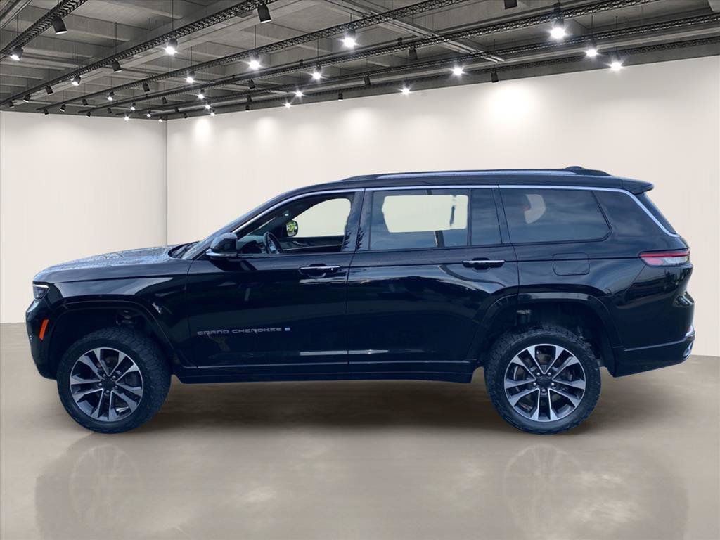 Used 2021 Jeep Grand Cherokee L Overland w/ Advanced Protech Group III AWD/4WD image 4