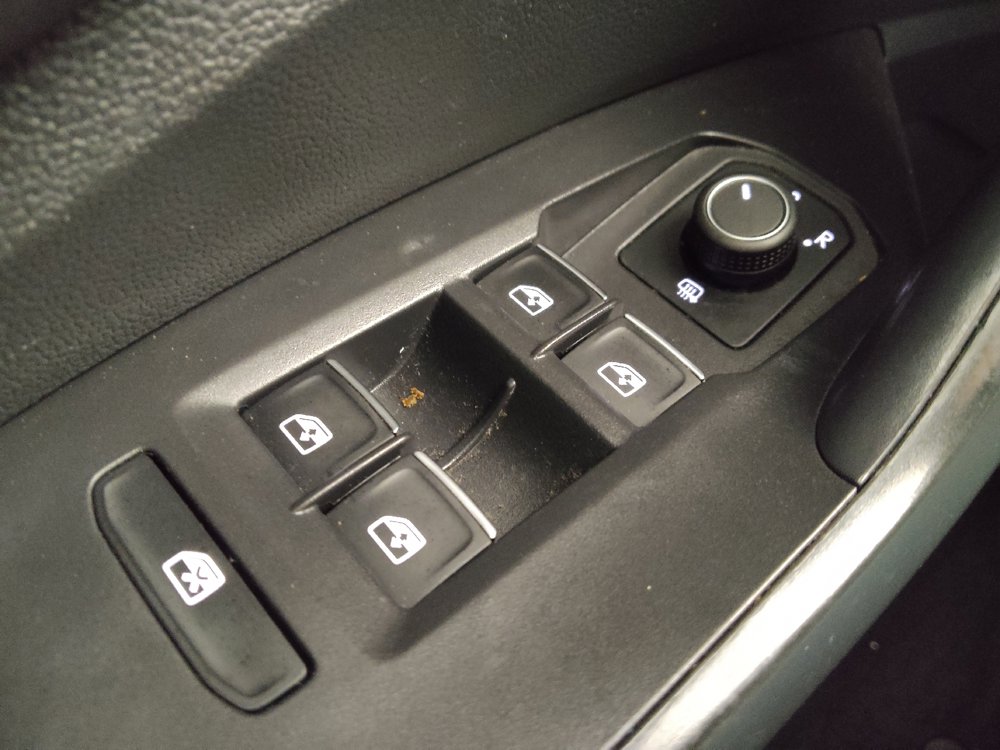 Used 2024 Volkswagen Jetta Sport FWD image 27