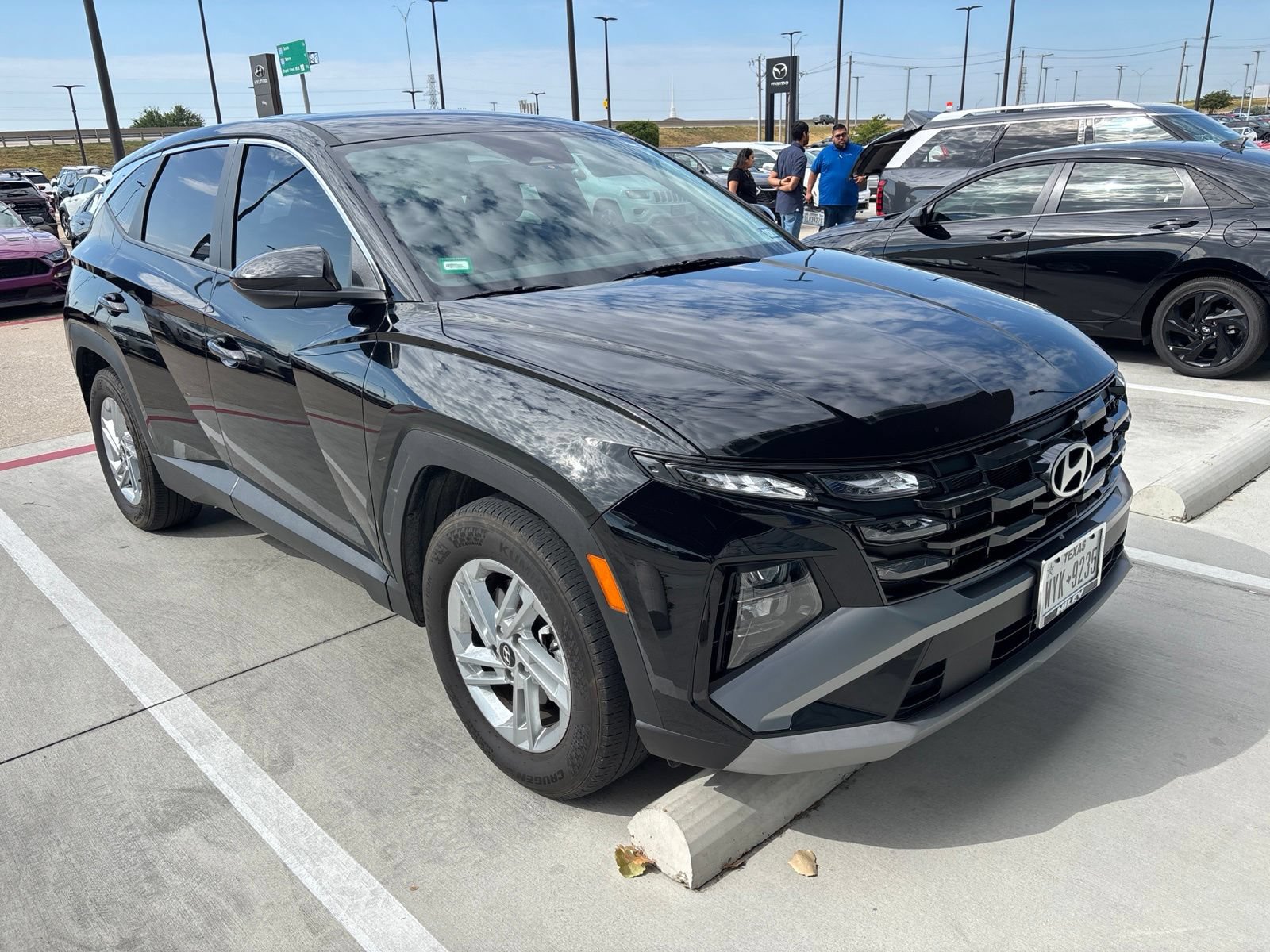 Used 2025 Hyundai Tucson SE FWD image 3