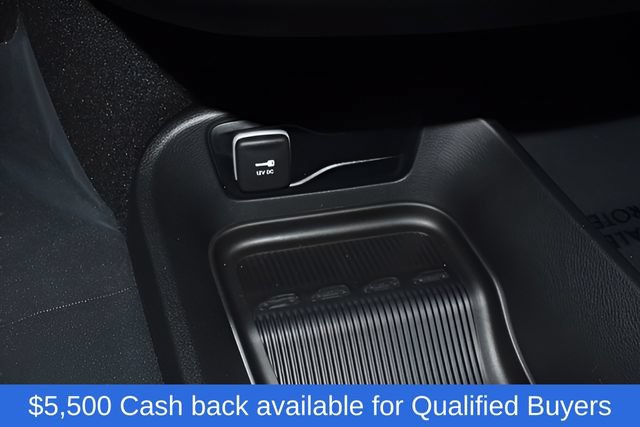 New 2026 Chrysler Pacifica Select FWD image 24