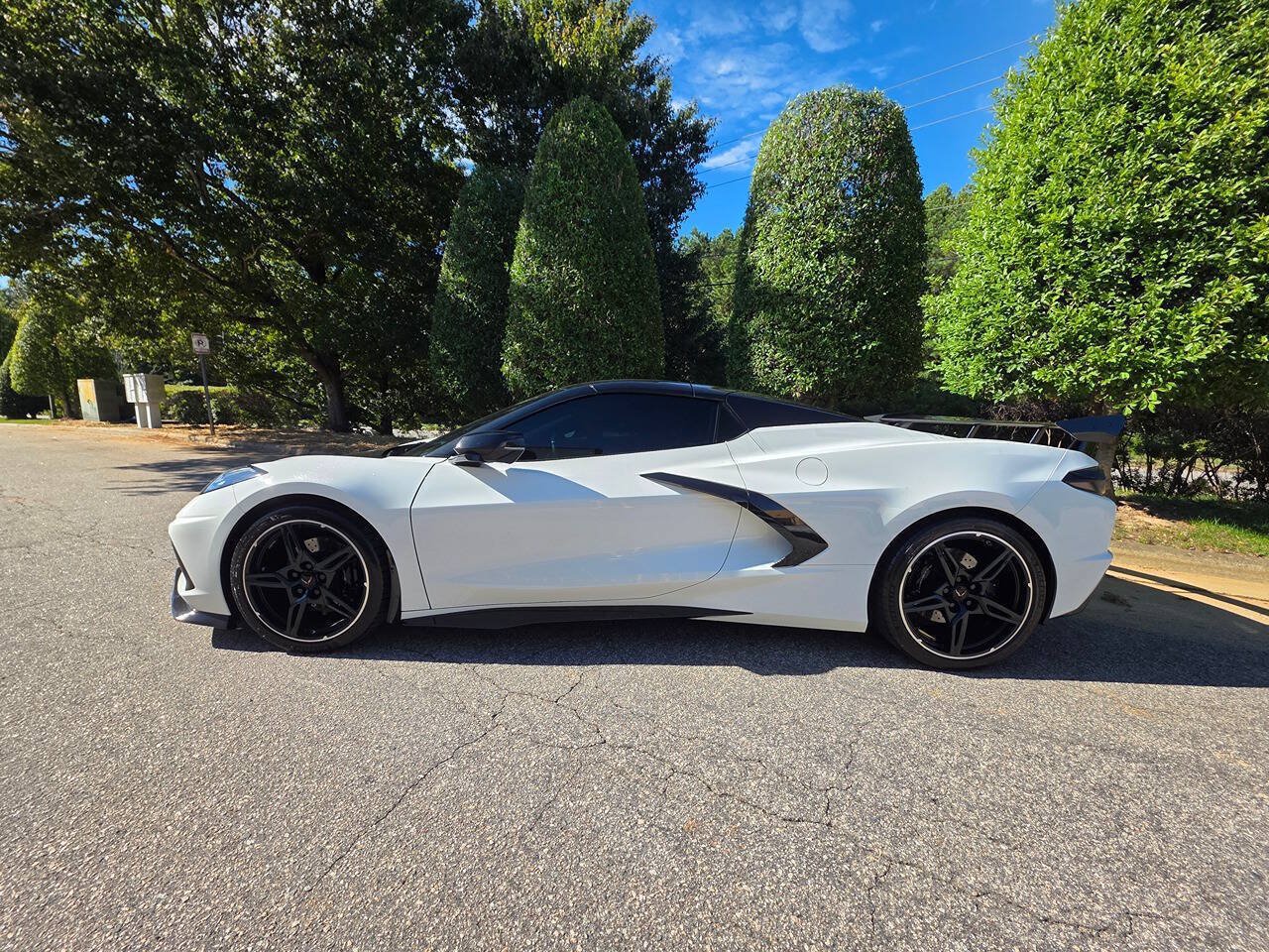 Used 2025 Chevrolet Corvette Stingray Preferred Conv w/ Battery Protection Package RWD image 3