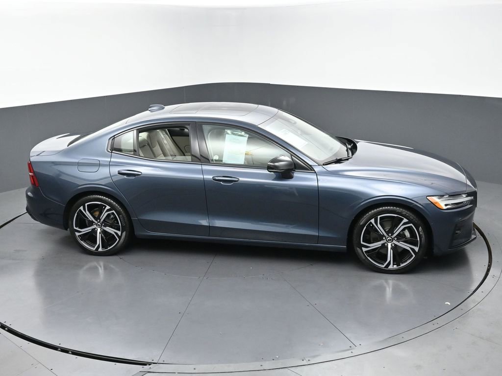 Used 2024 Volvo S60 B5 Ultimate image 40