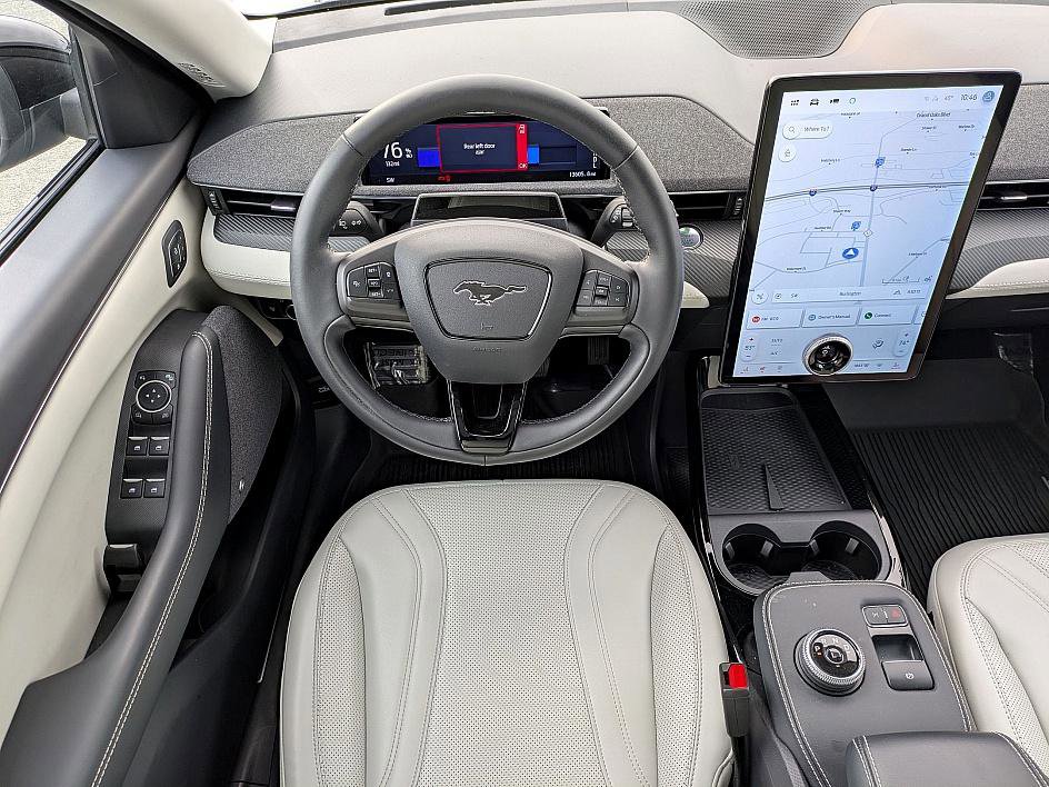 Used 2023 Ford Mustang Mach-E Premium image 31