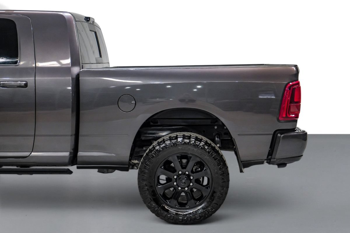 Used 2025 RAM 2500 Laramie AWD/4WD image 11