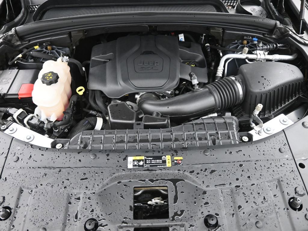 Used 2024 Jeep Grand Cherokee L Summit image 24