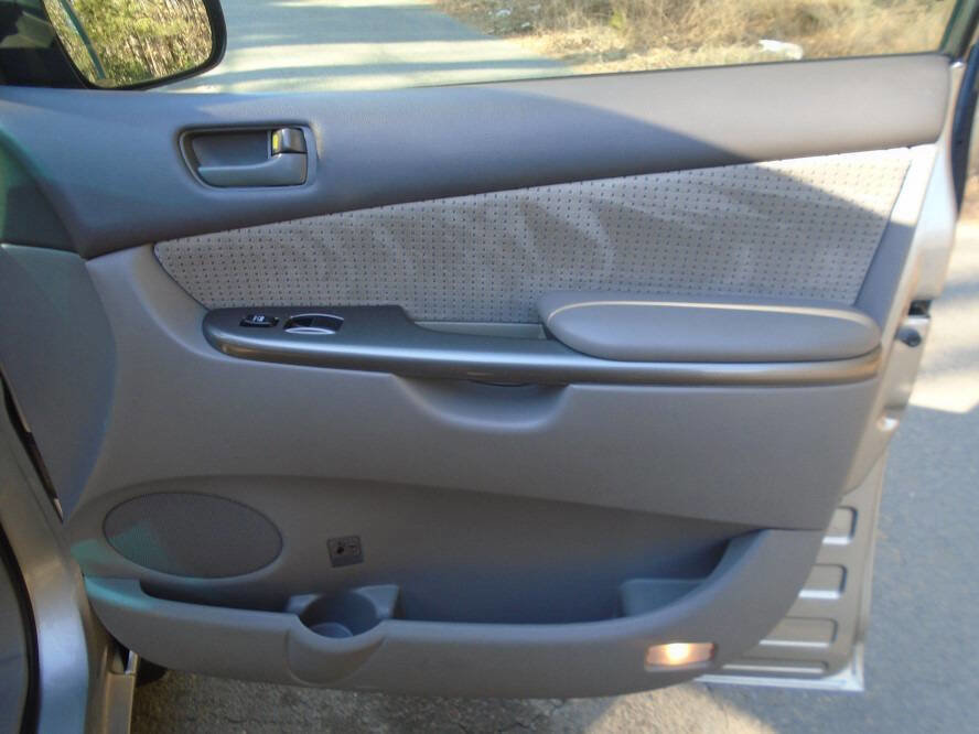 Used 2008 Toyota Sienna LE image 20