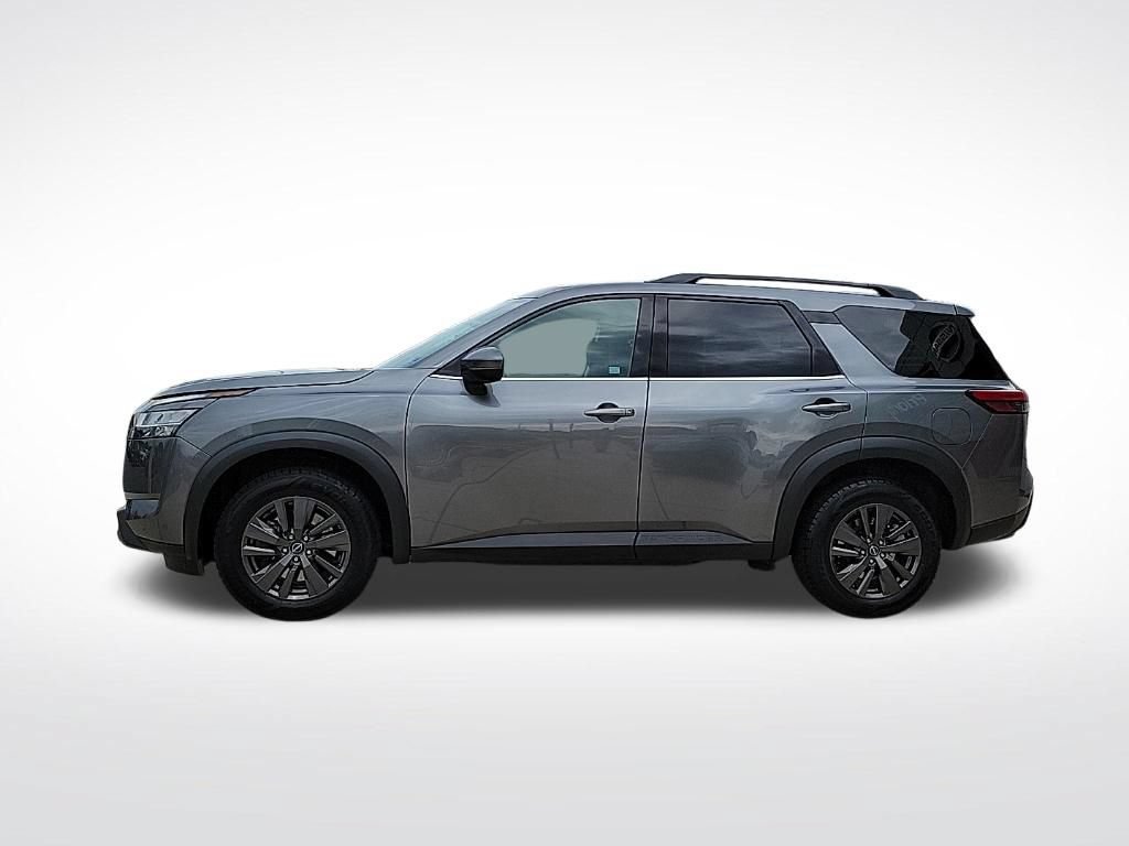 Used 2022 Nissan Pathfinder SV AWD/4WD image 2