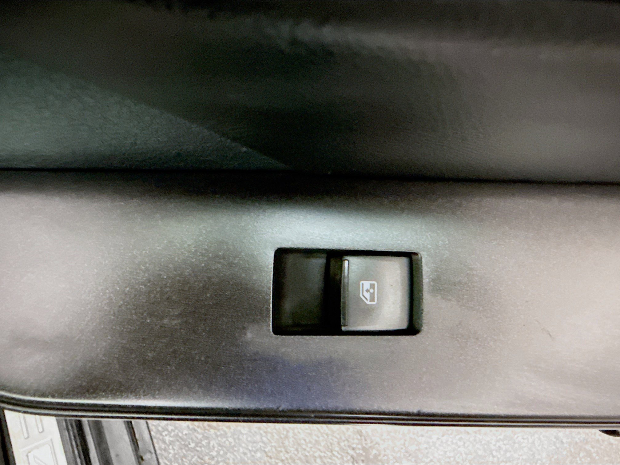 Used 2016 Toyota Camry SE image 30