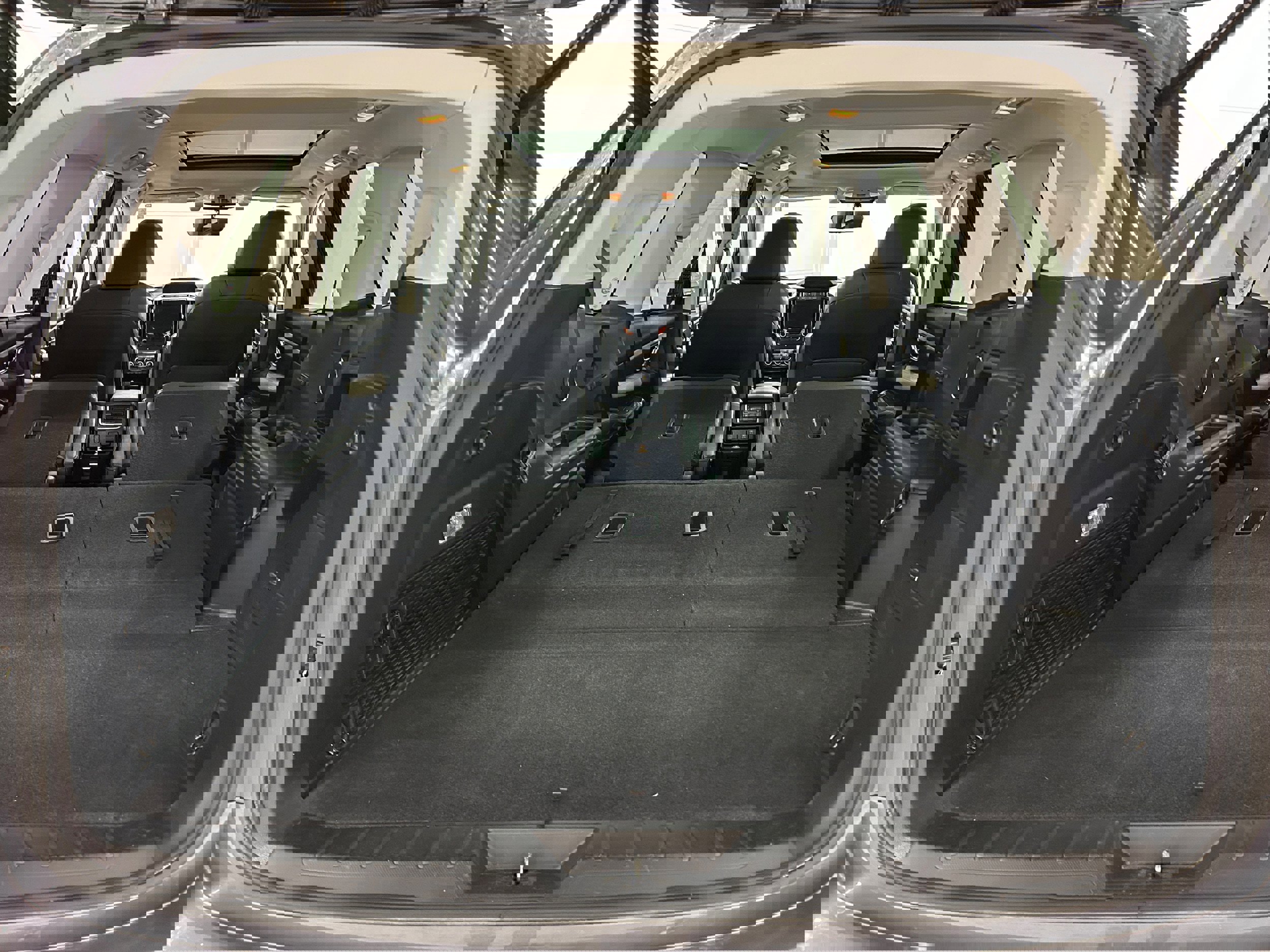 Used 2022 Subaru Ascent Limited w/ Technology Package image 38