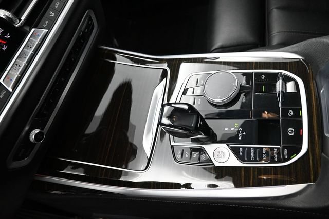 Used 2020 BMW X7 xDrive40i w/ Premium Package AWD/4WD image 13