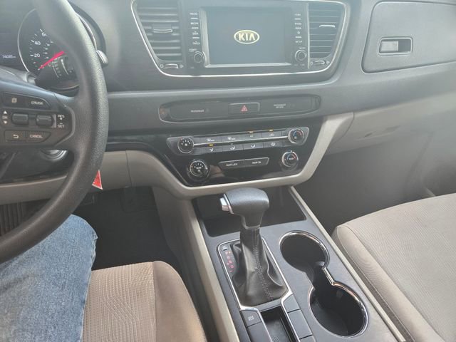 Used 2021 Kia Sedona LX image 2