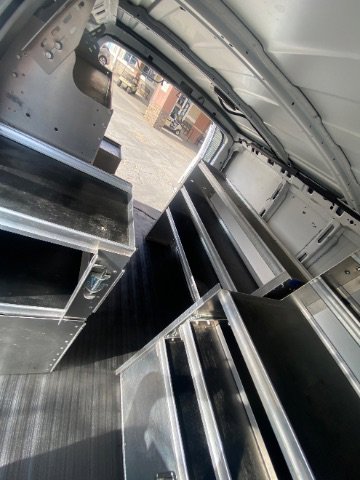 Used 2014 Chevrolet Express 2500 image 15