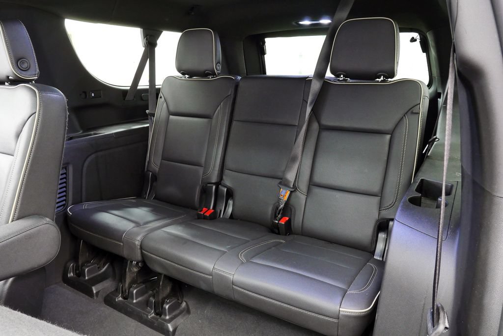 Used 2023 GMC Yukon XL SLT AWD/4WD image 21