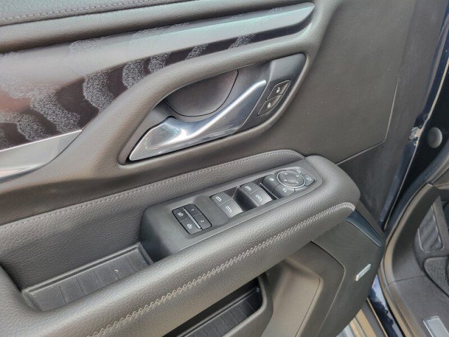 Used 2021 GMC Yukon Denali w/ Denali Premium Package image 13