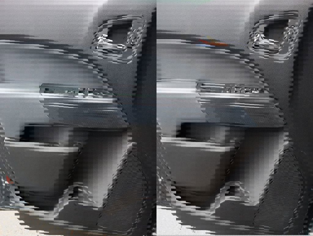 Used 2018 Chevrolet Colorado Z71 image 16