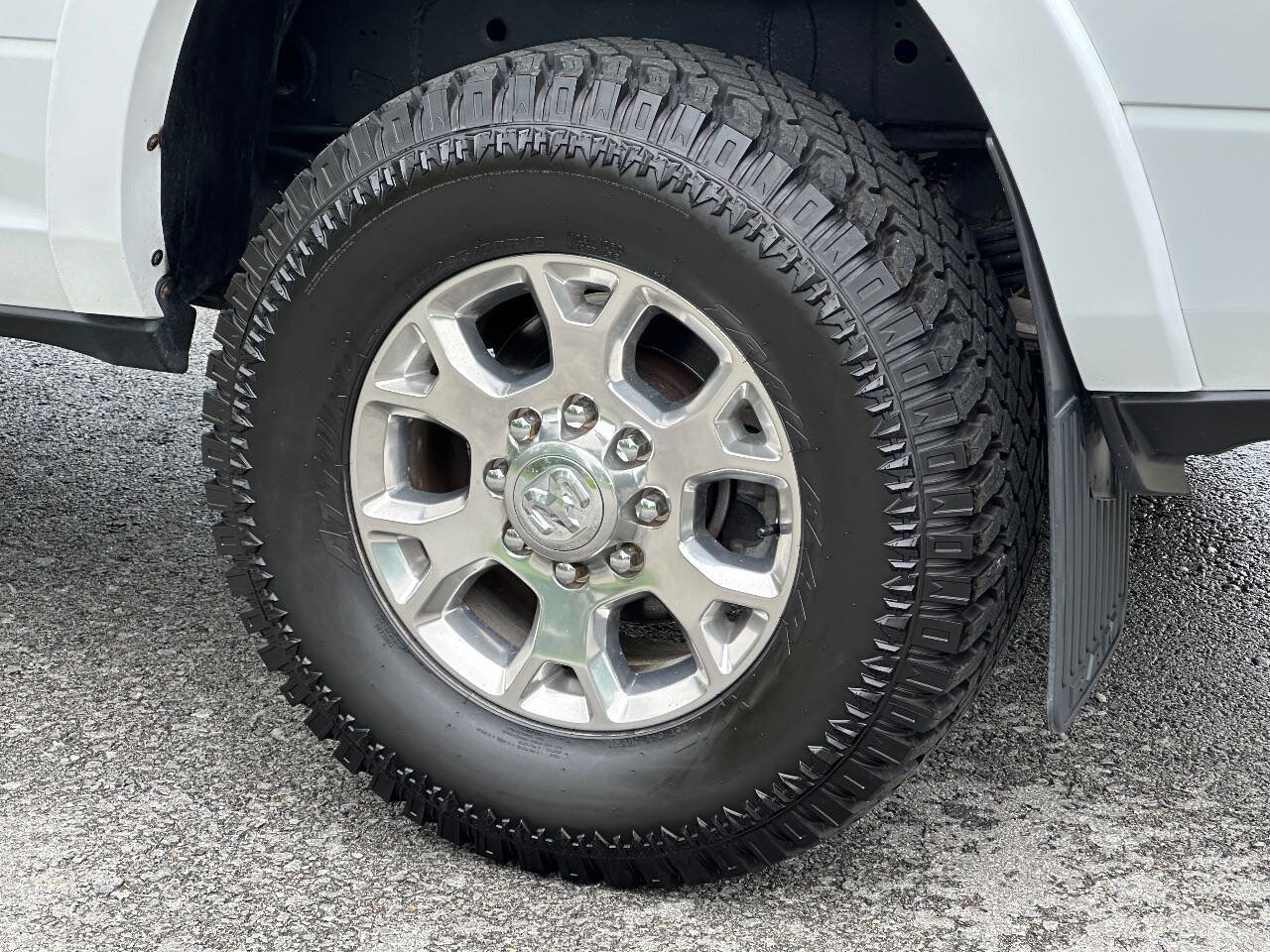 Used 2019 RAM 3500 Laramie AWD/4WD image 17