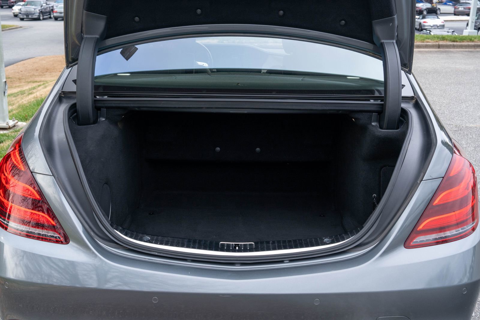 Used 2019 Mercedes-Benz S 560 S 560 image 12