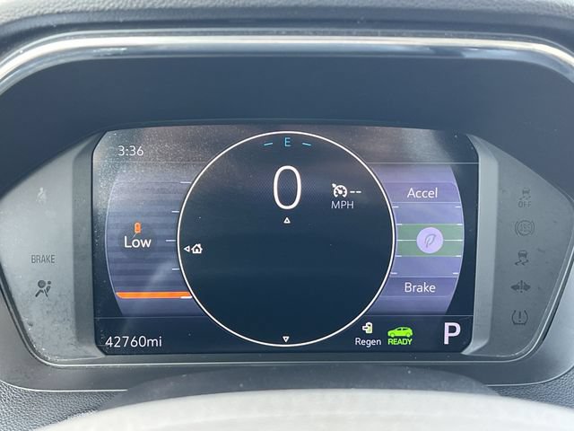 Used 2023 Chevrolet Bolt EUV LT w/ Driver Confidence Package FWD image 25