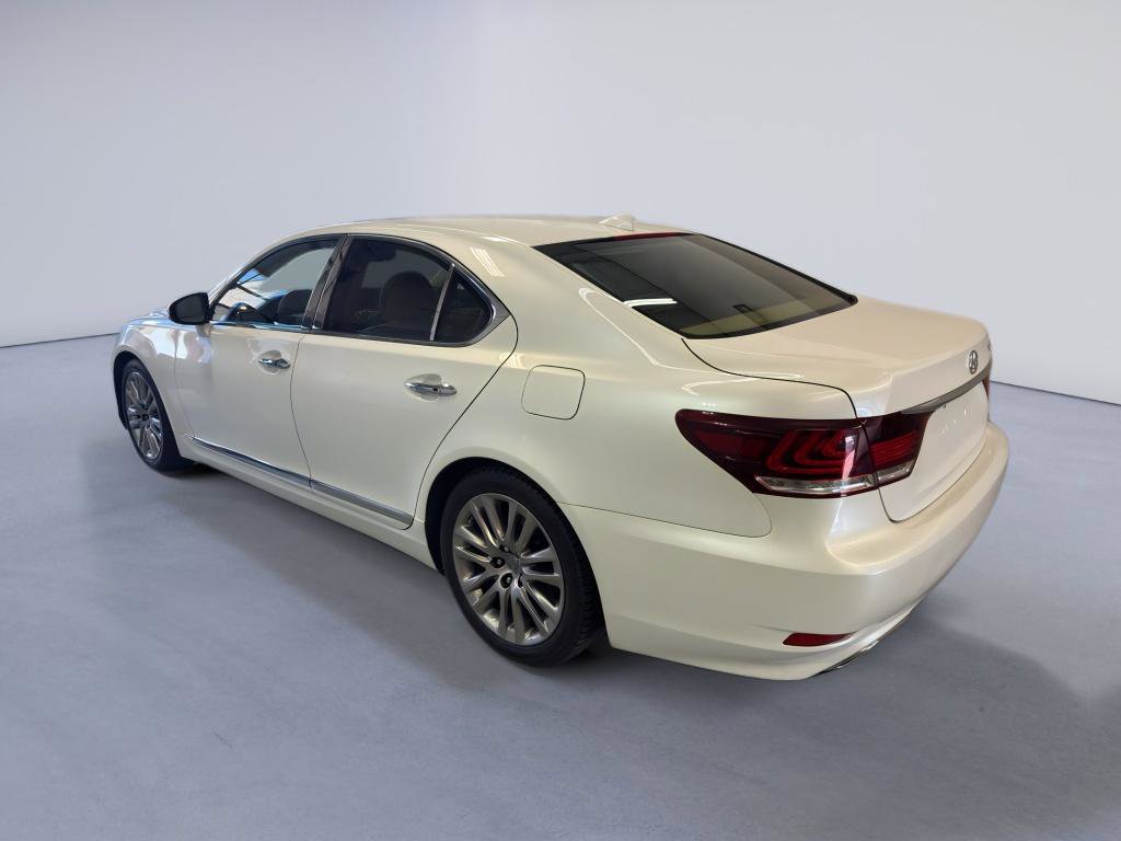 Used 2015 Lexus LS 460 w/ Comfort Package image 5