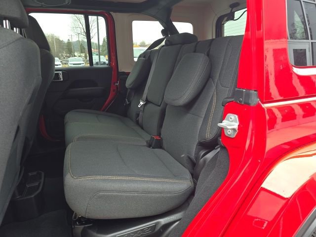 Certified 2025 Jeep Wrangler Unlimited Sahara image 25
