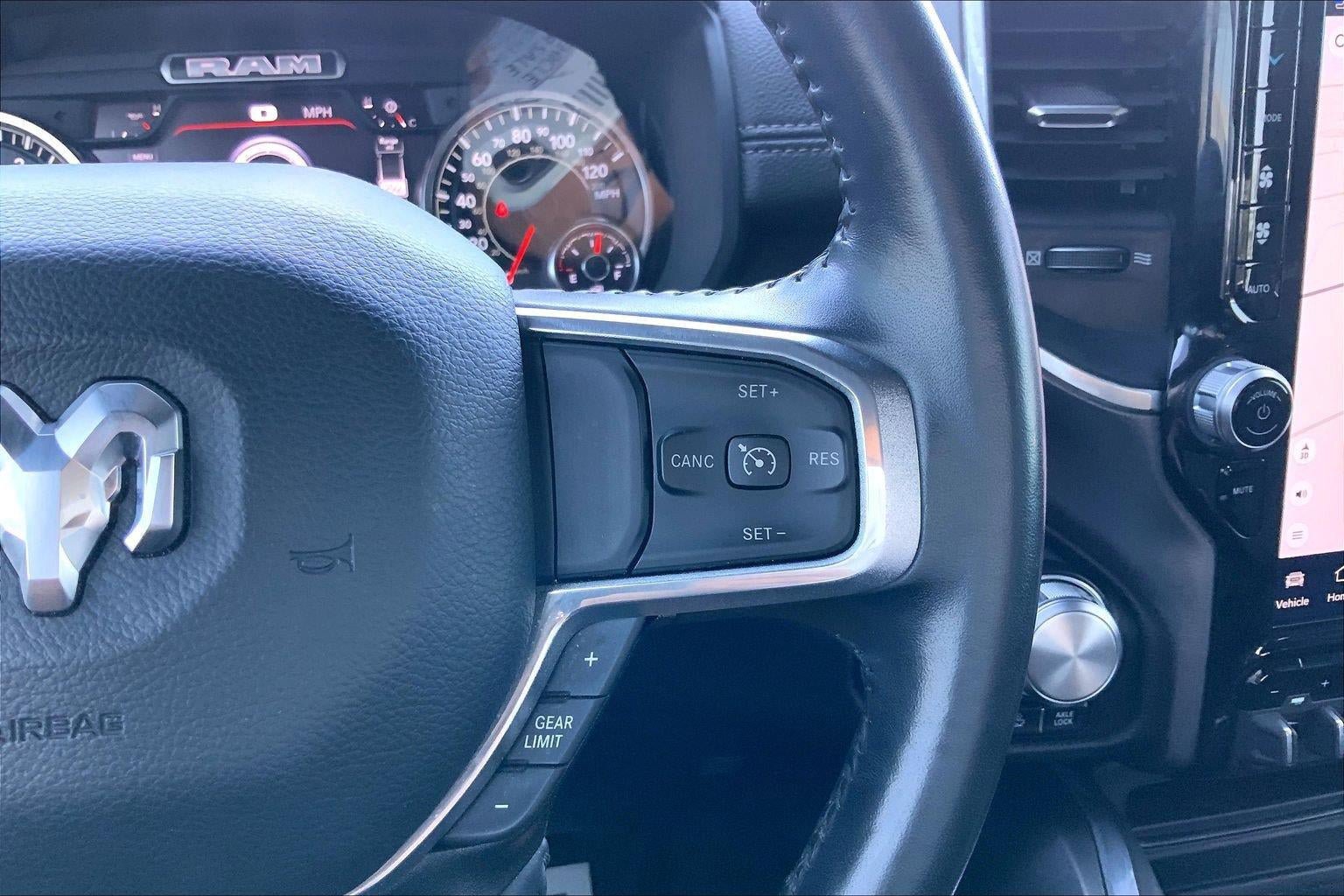 Used 2023 RAM 1500 Laramie AWD/4WD image 19