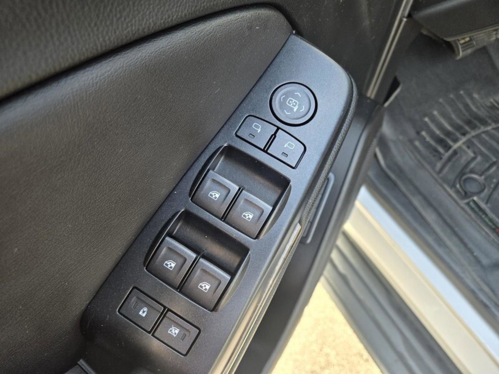 Used 2019 Chevrolet Tahoe LT image 23