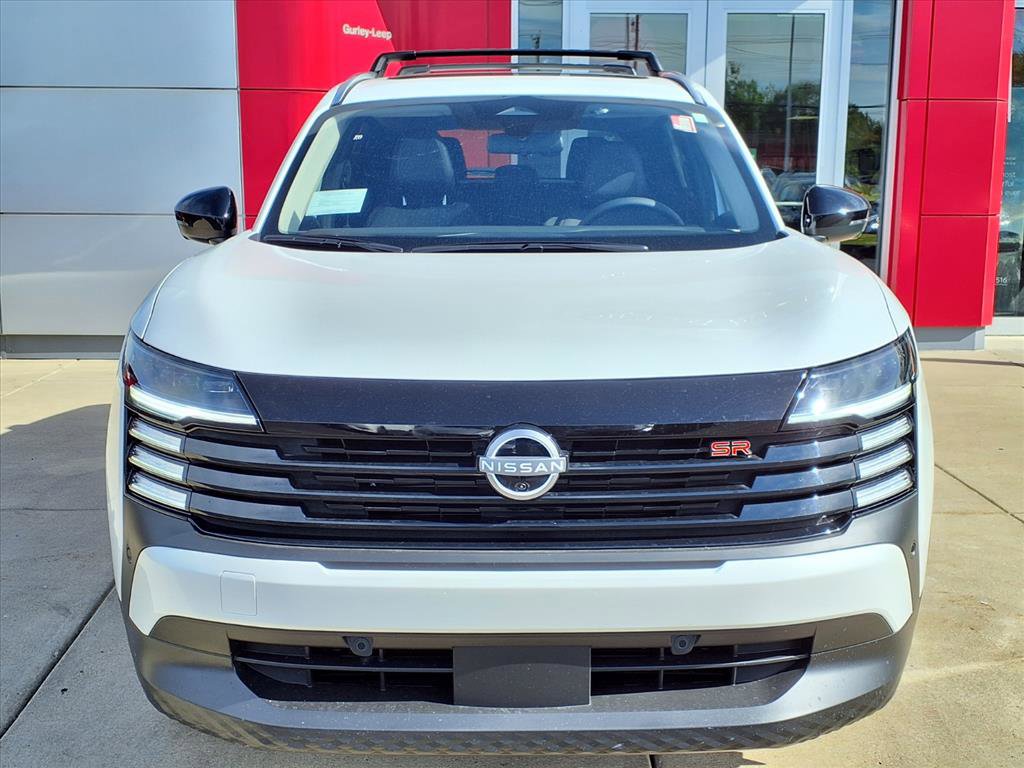 New 2026 Nissan Kicks SR image 2