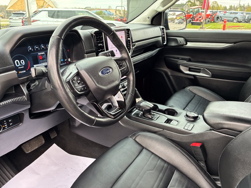 Used 2024 Ford Ranger Lariat w/ FX4 Off-Road Package AWD/4WD image 16