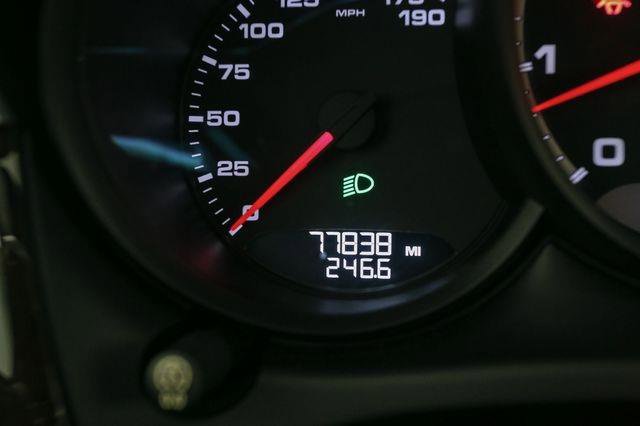 Used 2018 Porsche Macan Turbo image 39