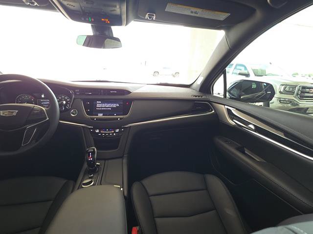 Used 2025 Cadillac XT5 Premium Luxury FWD image 14