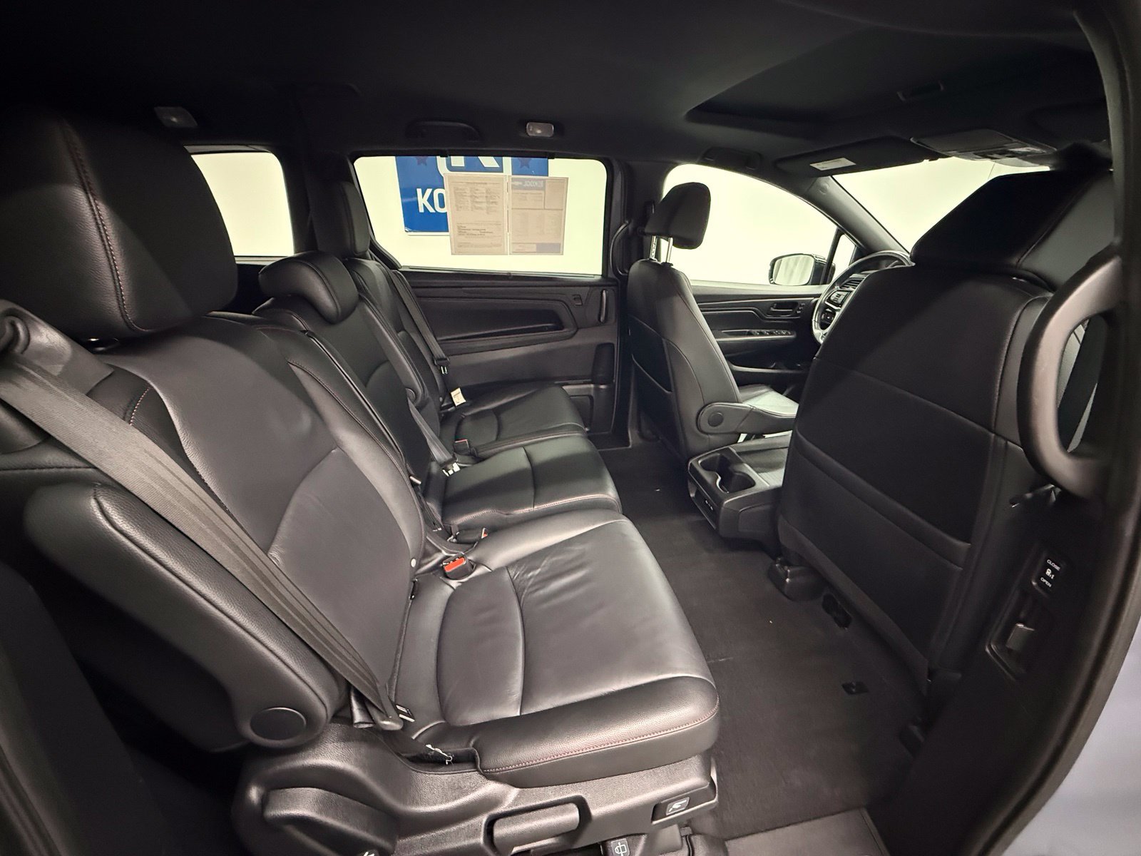 Used 2025 Honda Odyssey Sport-L image 7