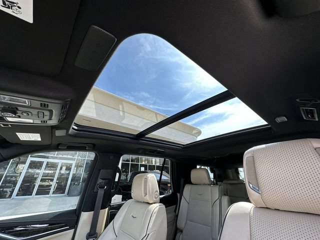 Certified 2021 Cadillac Escalade Premium Luxury RWD image 30
