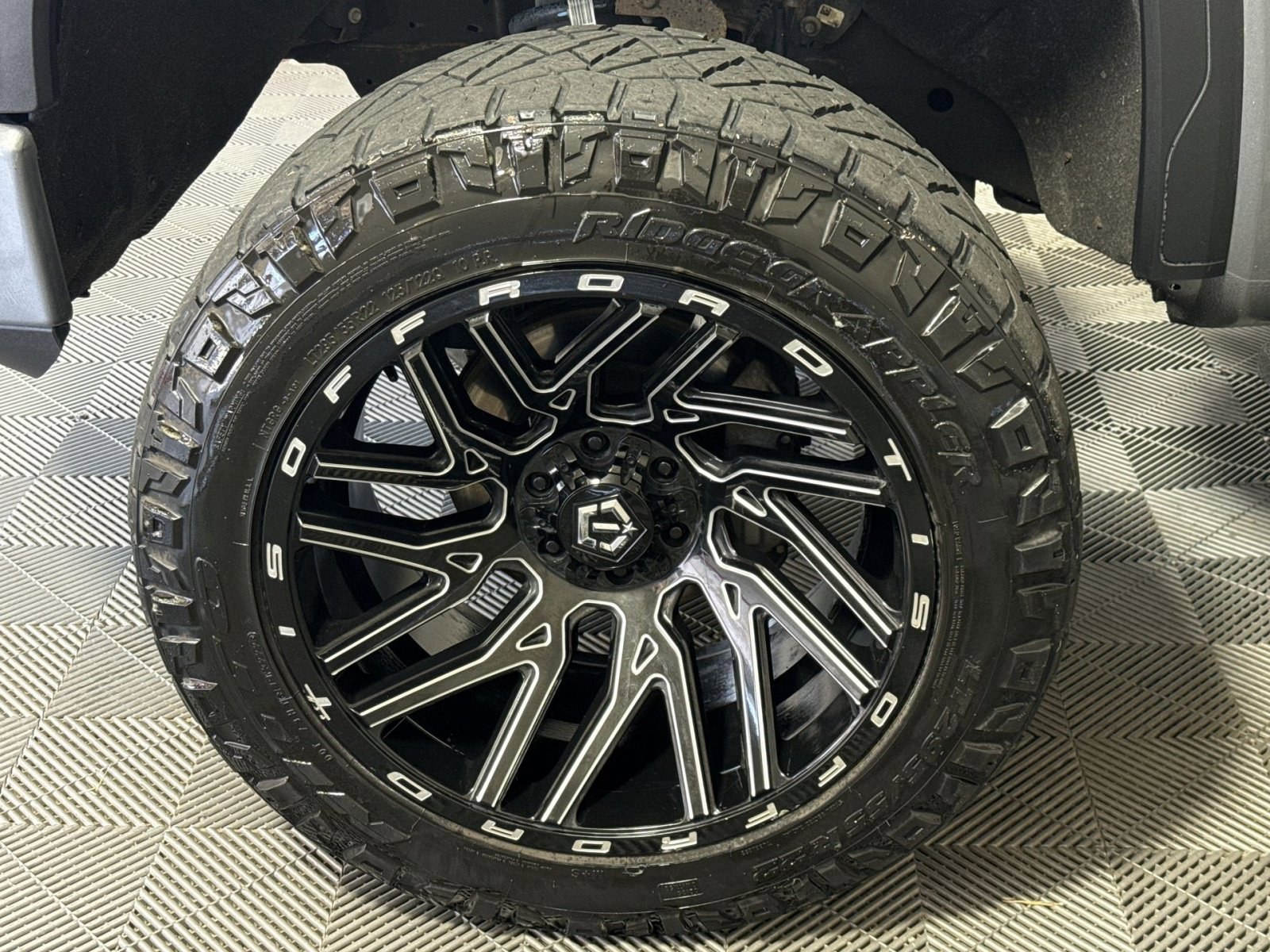 Used 2022 GMC Sierra 1500 AT4 w/ AT4 Premium Package AWD/4WD image 12