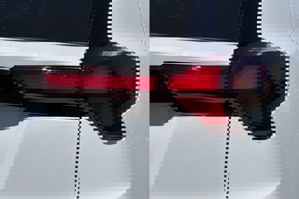 New 2027 Chevrolet Bolt LT w/ Comfort Package image 26