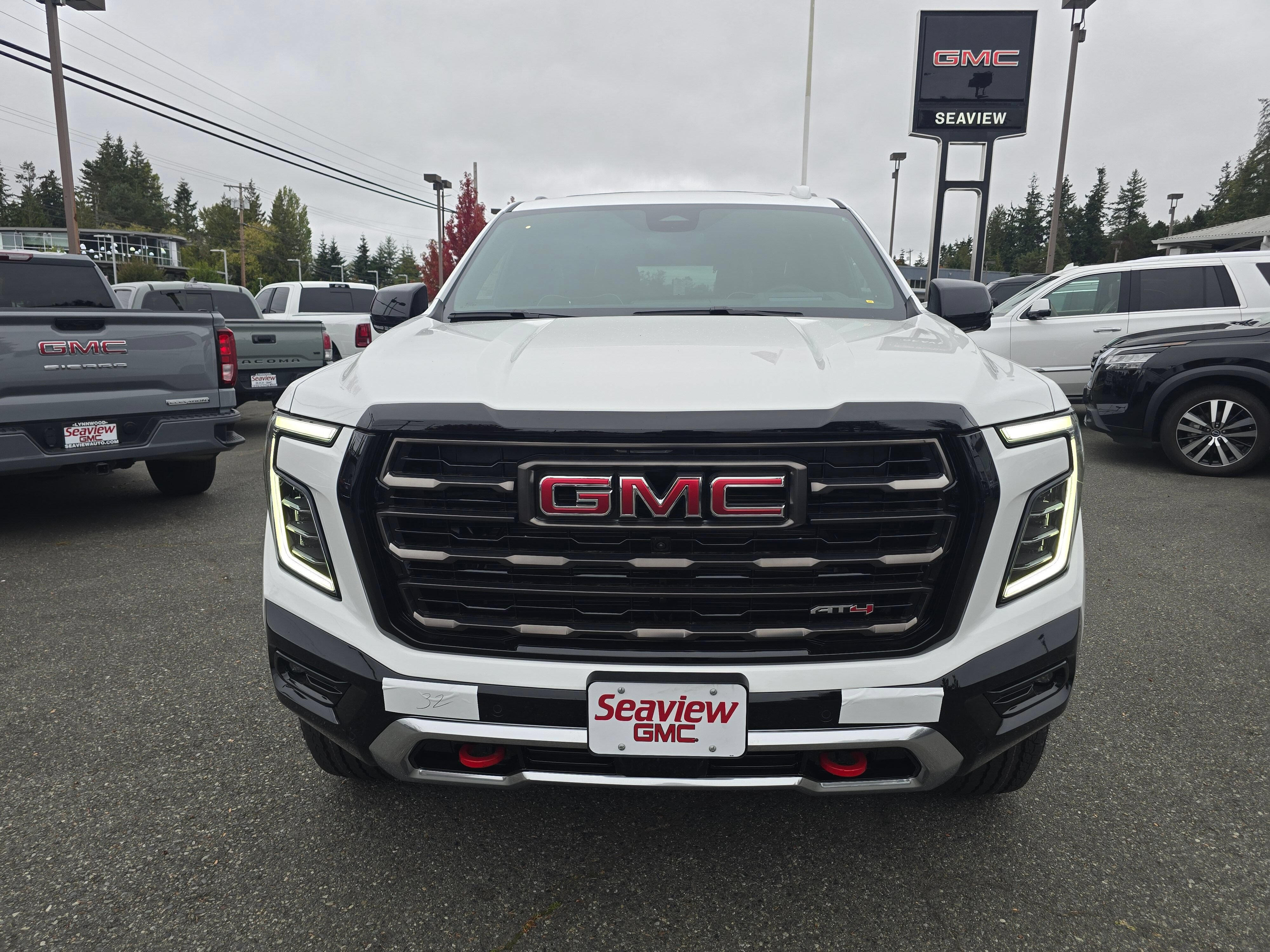 New 2026 GMC Yukon AT4 Ultimate w/ LPO, Floor Liner Package AWD/4WD image 2