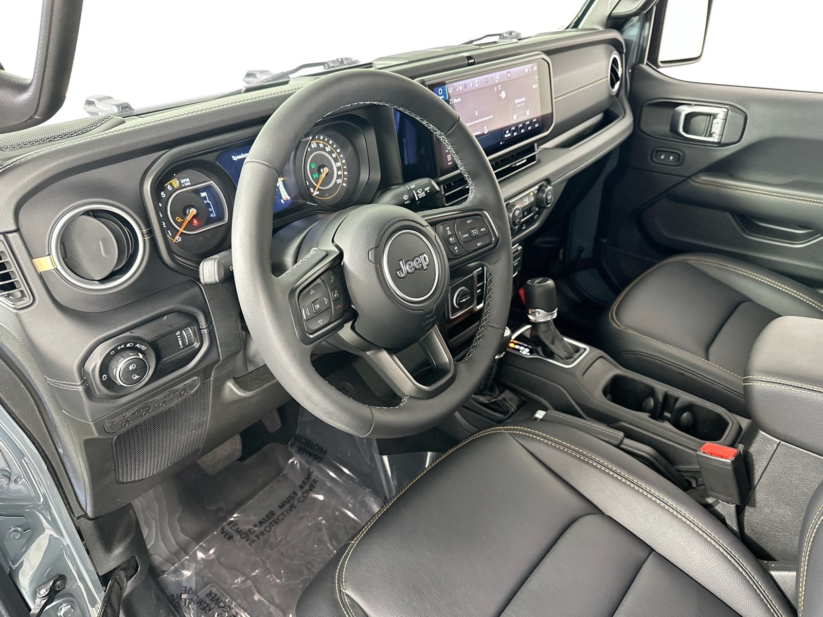 Used 2025 Jeep Gladiator Sport AWD/4WD image 9