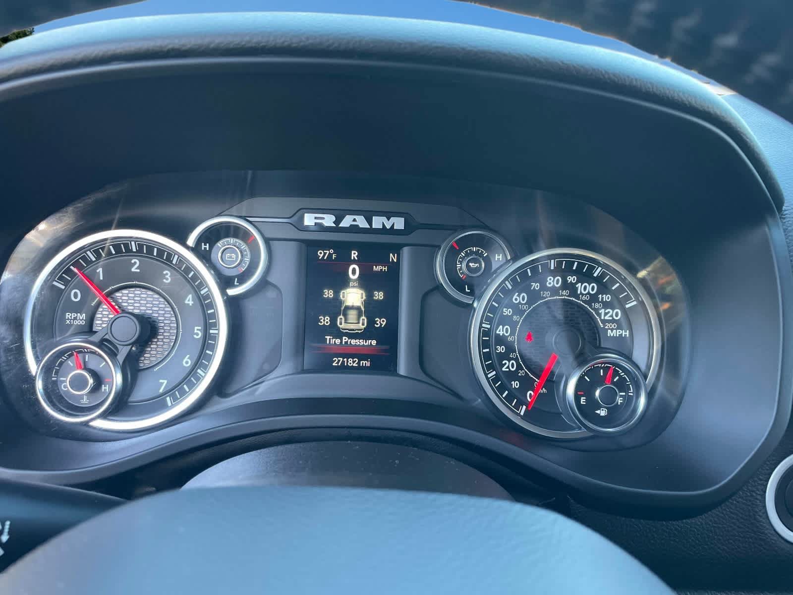 Used 2023 RAM 1500 Big Horn AWD/4WD image 34