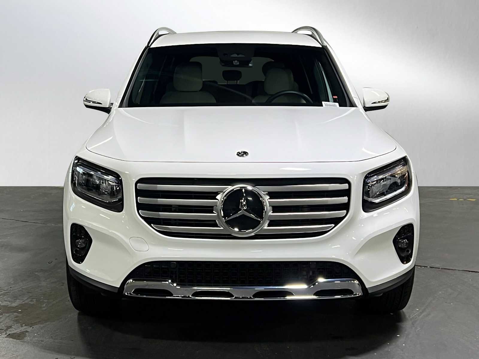 Certified 2025 Mercedes-Benz GLB 250 4MATIC image 8