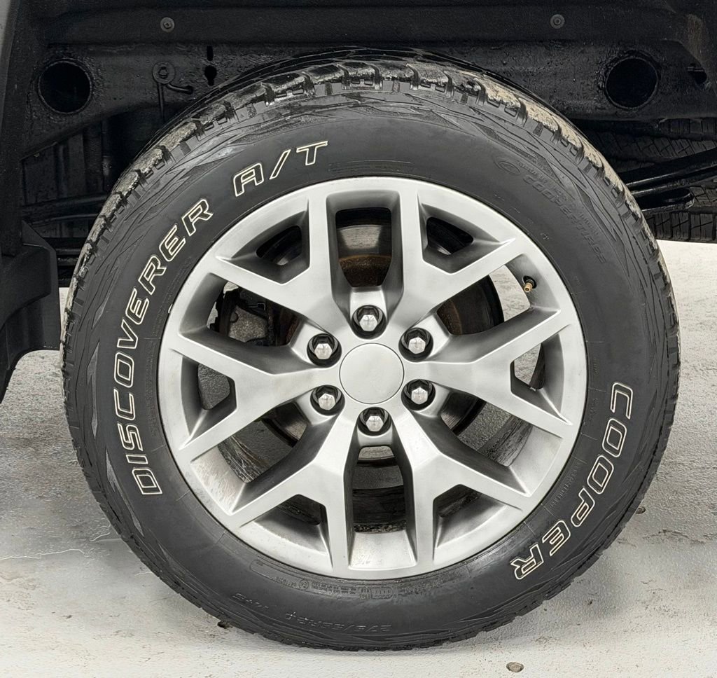 Used 2017 GMC Sierra 1500 SLT w/ SLT Premium Package image 9