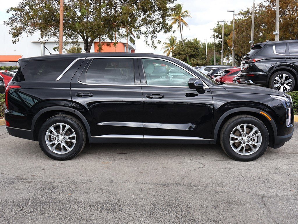 Used 2022 Hyundai Palisade SE image 17