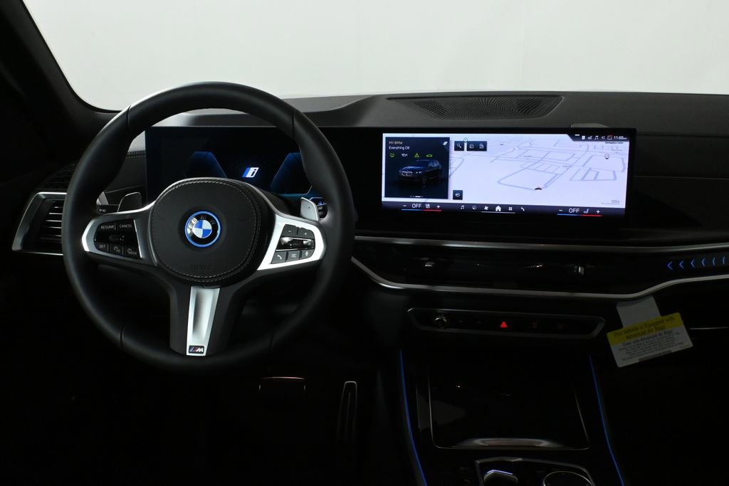 Used 2025 BMW X5 xDrive50e w/ M Sport Package image 18