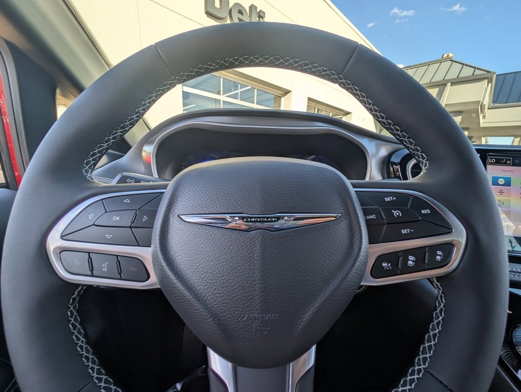 New 2026 Chrysler Pacifica Select image 19