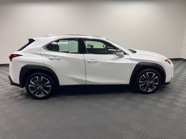 Certified 2025 Lexus UX 300h FWD image 4