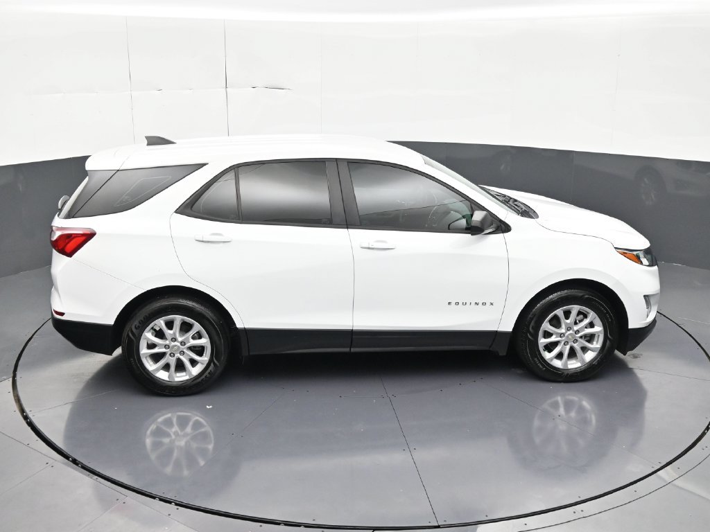 Used 2020 Chevrolet Equinox LS FWD image 20