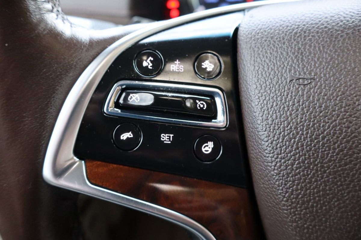 Used 2016 Cadillac Escalade ESV Premium image 32