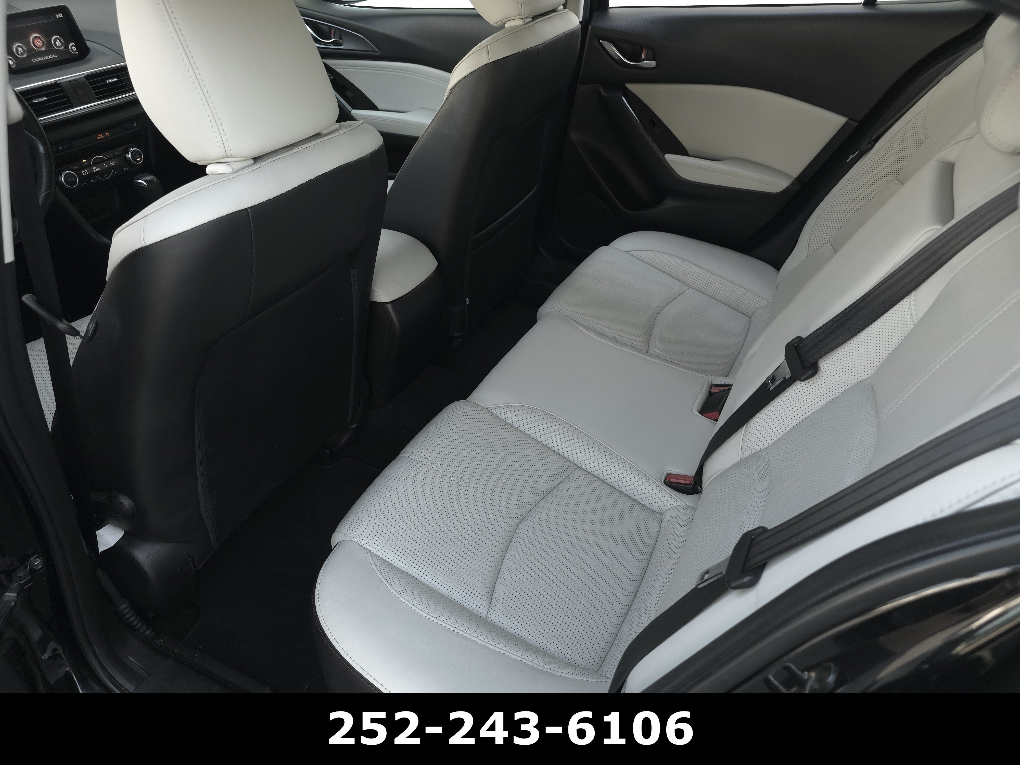 Used 2017 MAZDA MAZDA3 Grand Touring w/ Premium Equipment Package FWD image 30